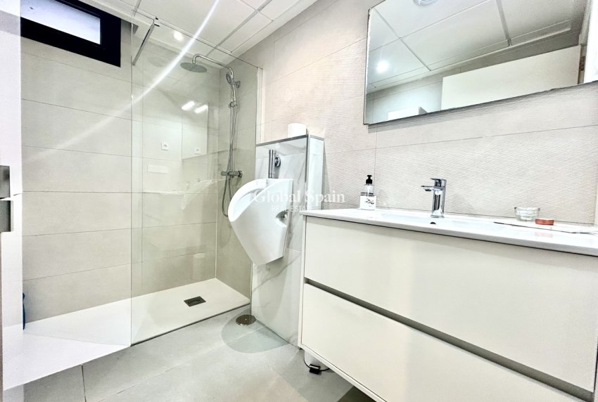 Resale - VILLA -
LOS BALCONES - LOS ALTOS - Costa Blanca