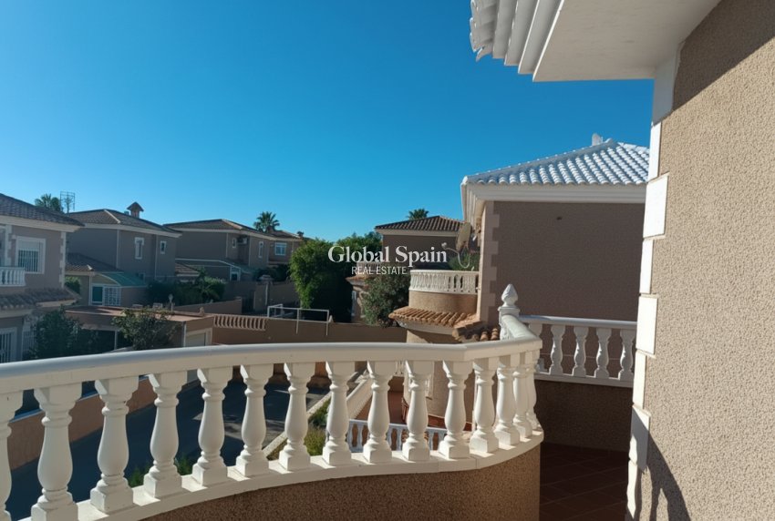Resale - VILLA -
LOS BALCONES - LOS ALTOS - Costa Blanca