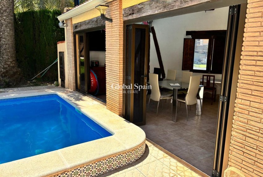 Resale - VILLA -
LOS BALCONES - LOS ALTOS - Costa Blanca