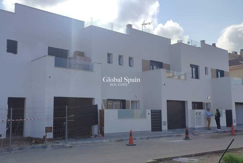 Resale - VILLA -
LOS BELONES - Inland