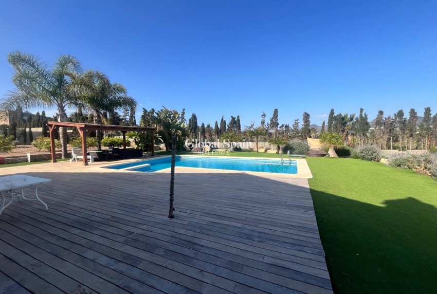 Resale - VILLA -
LOS BELONES - Inland