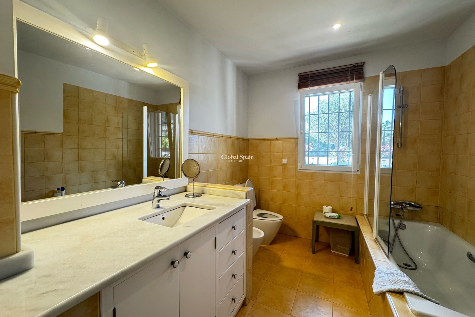 Resale - VILLA -
LOS BELONES - Inland