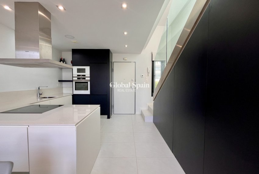 Resale - VILLA -
LOS DOLSES - Inland