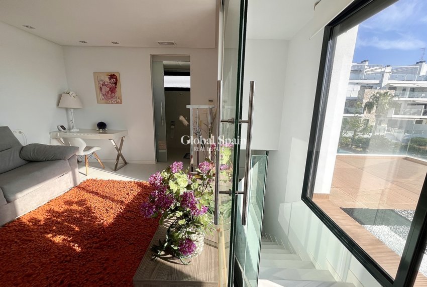 Resale - VILLA -
LOS DOLSES - Inland