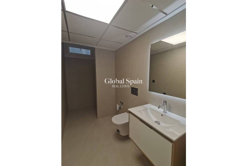 Resale - VILLA -
LOS MONTESINOS - Costa Blanca