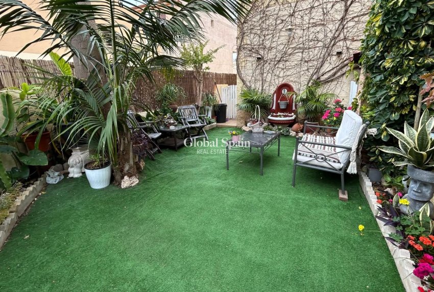 Resale - VILLA -
LOS MONTESINOS - Costa Blanca