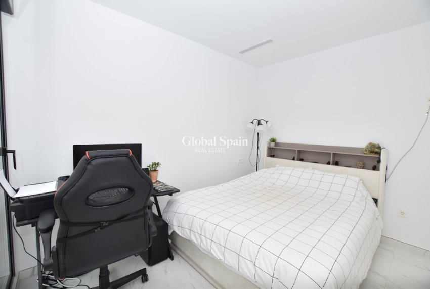 Resale - VILLA -
LOS MONTESINOS - Costa Blanca