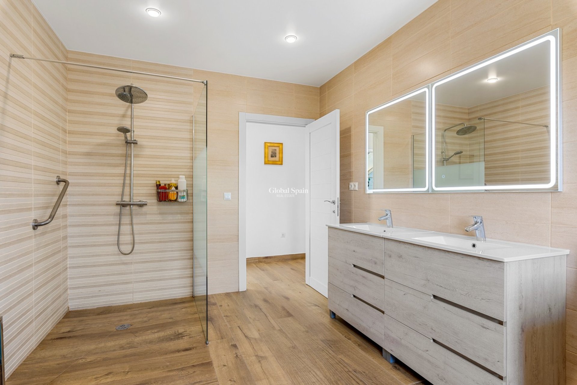 Resale - VILLA -
LOS MONTESINOS - Costa Blanca