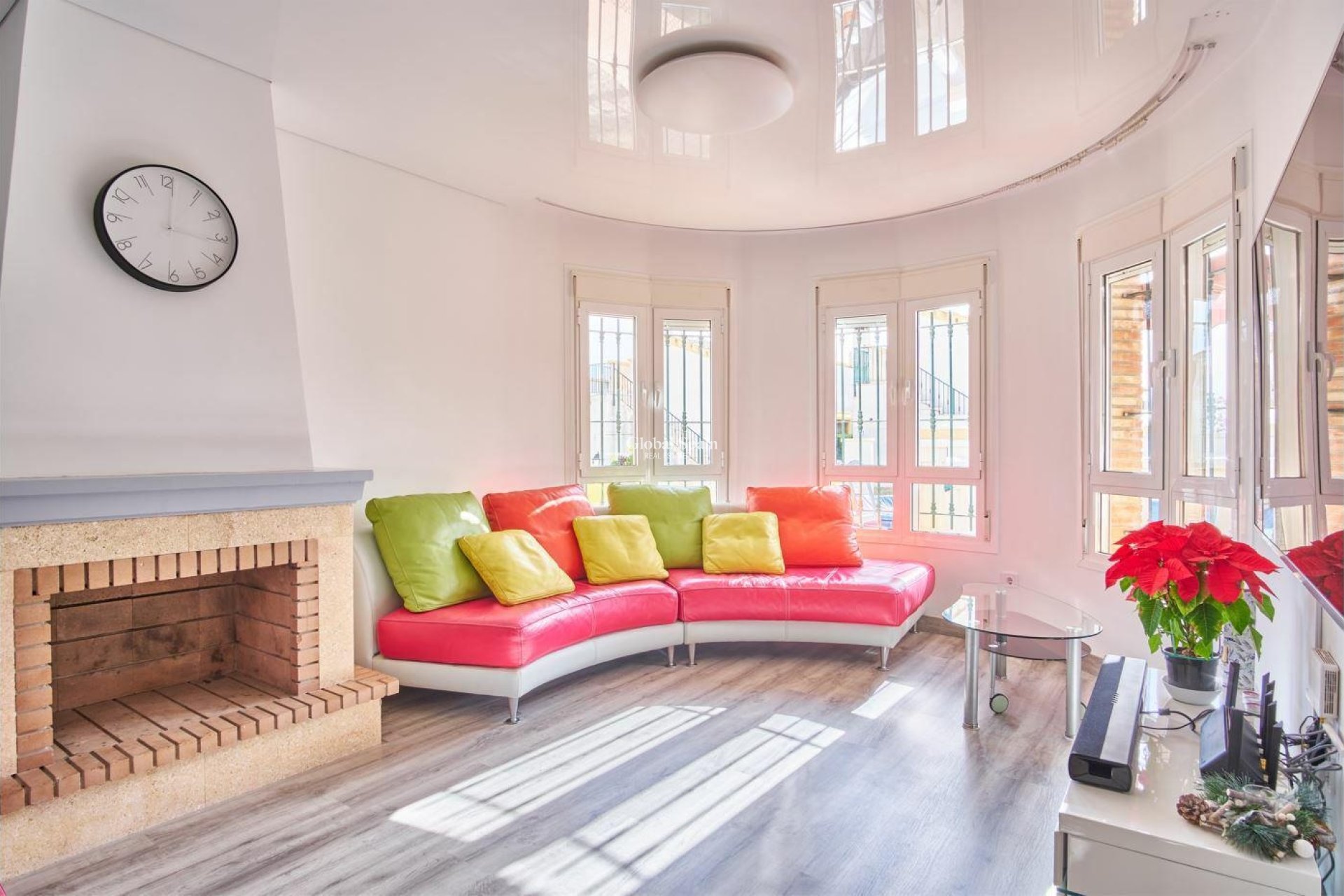 Resale - VILLA -
LOS MONTESINOS - Costa Blanca