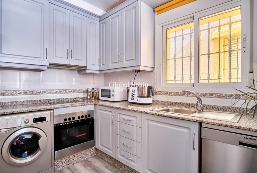 Resale - VILLA -
LOS MONTESINOS - Costa Blanca