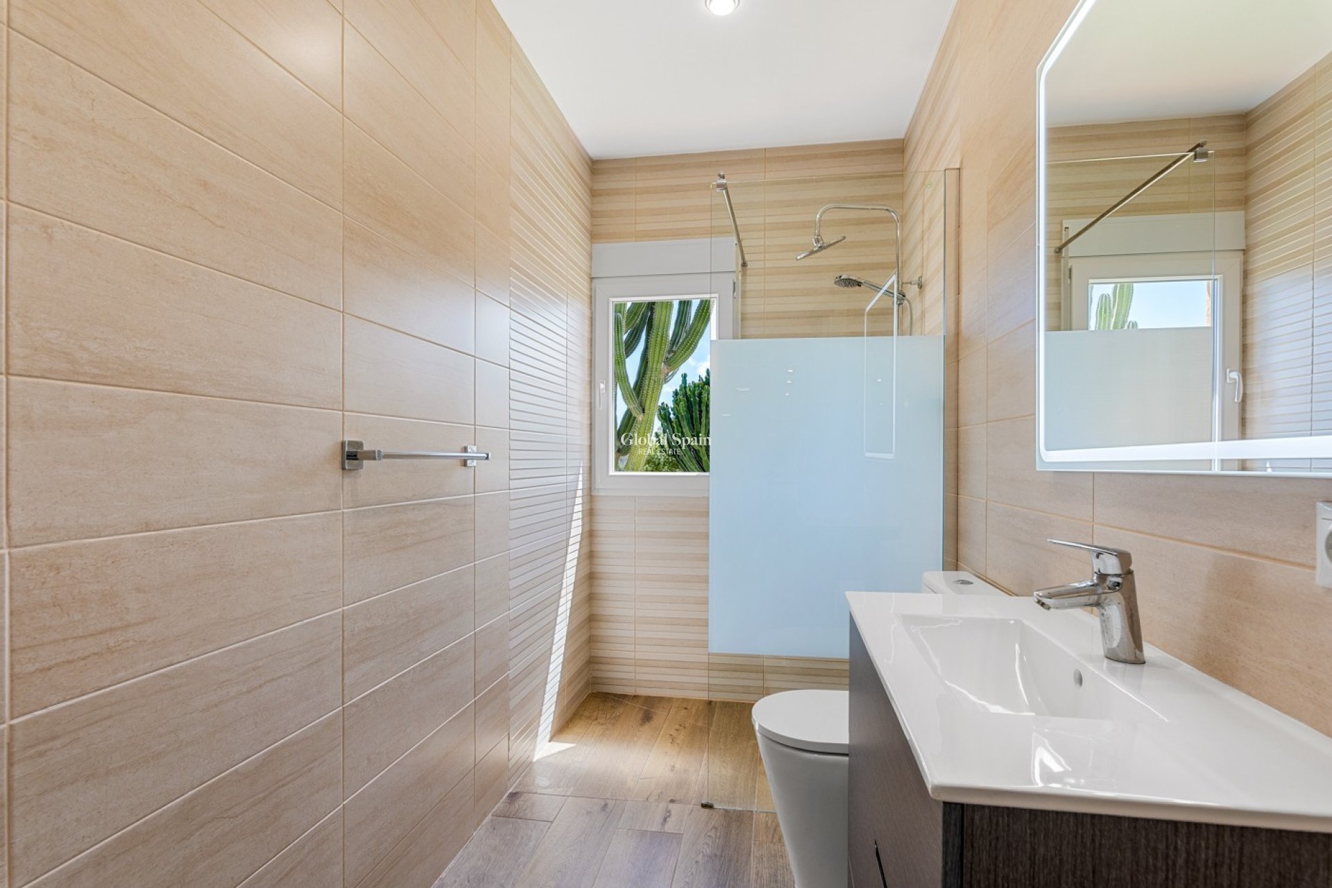 Resale - VILLA -
LOS MONTESINOS - Costa Blanca
