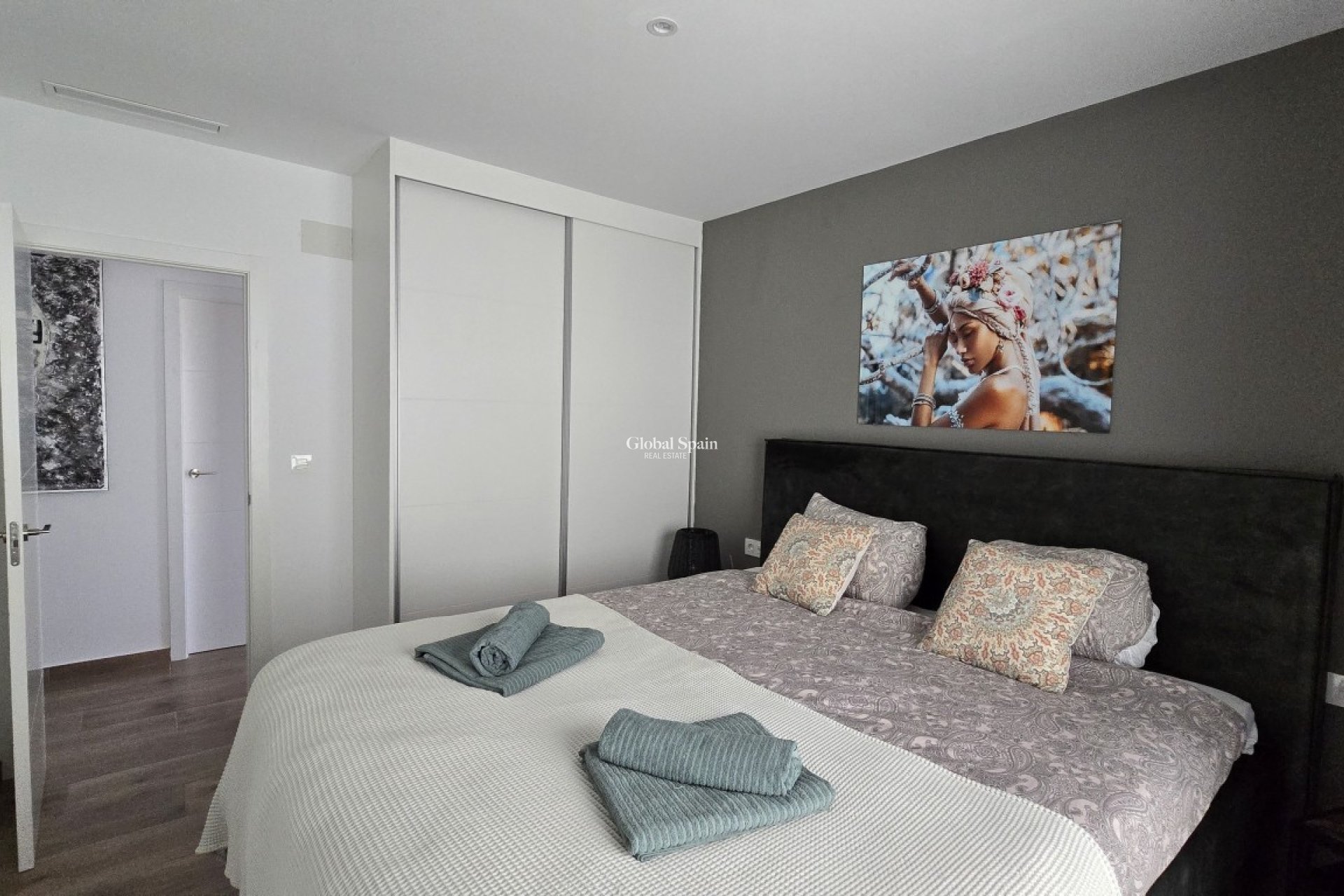 Resale - VILLA -
LOS MONTESINOS - Costa Blanca