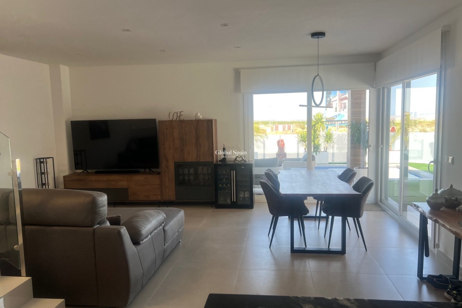 Resale - VILLA -
LOS MONTESINOS - Costa Blanca