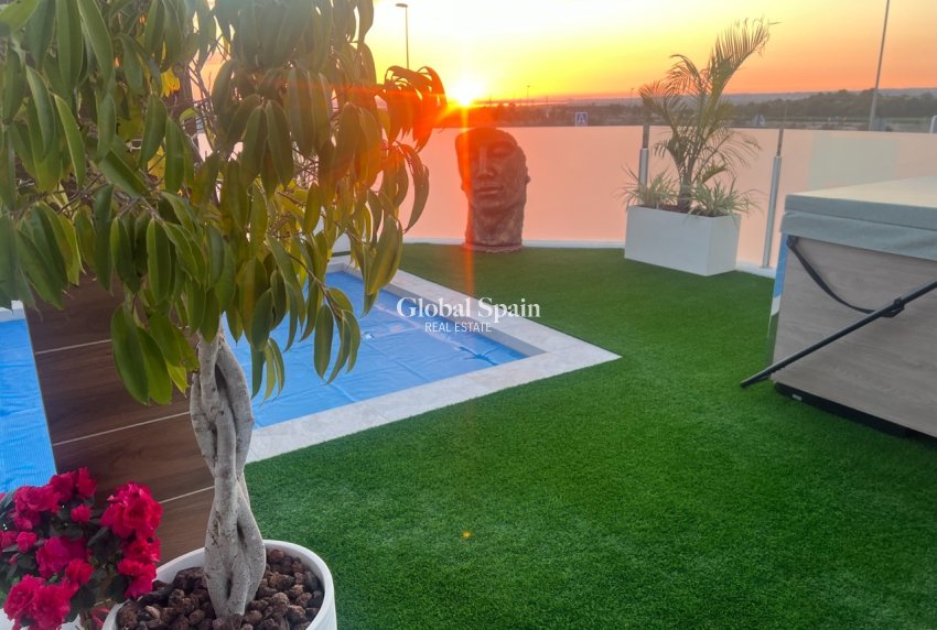 Resale - VILLA -
LOS MONTESINOS - Costa Blanca