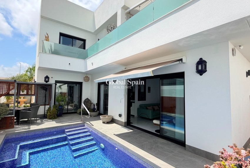 Resale - VILLA -
LOS MONTESINOS - Costa Blanca