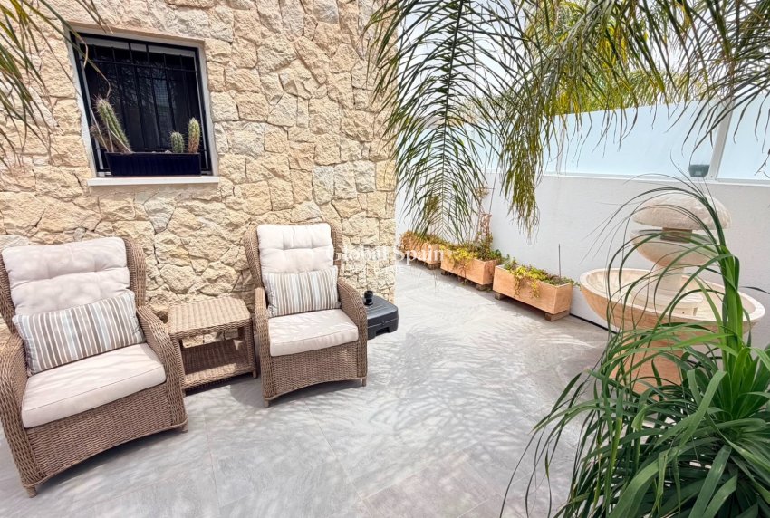 Resale - VILLA -
LOS MONTESINOS - Costa Blanca