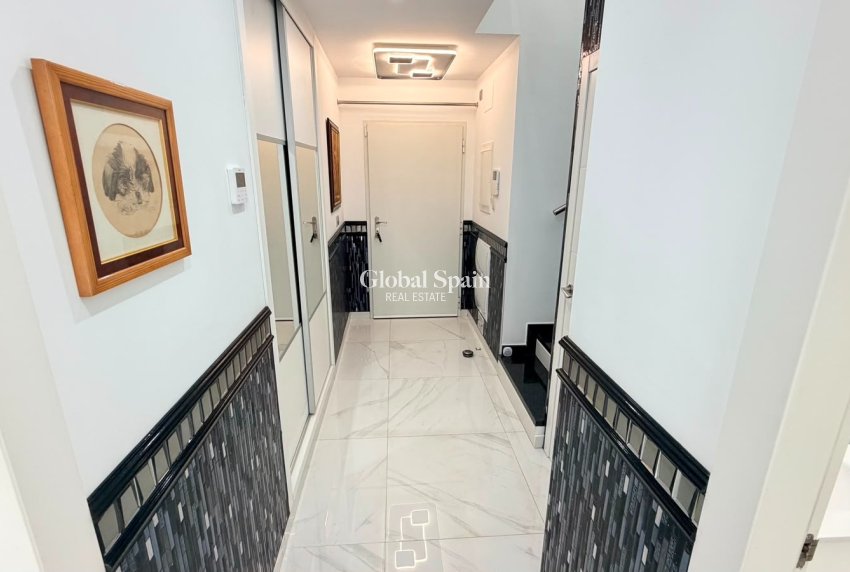 Resale - VILLA -
LOS MONTESINOS - Costa Blanca