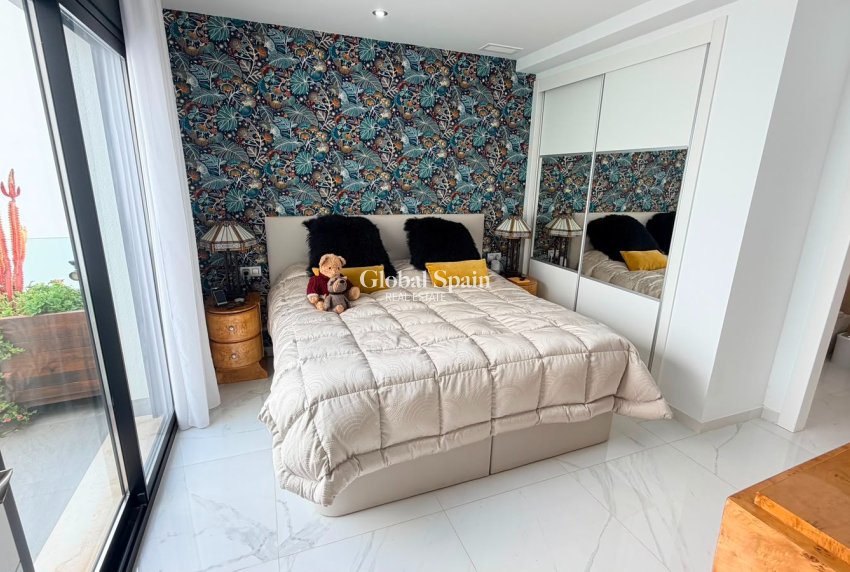 Resale - VILLA -
LOS MONTESINOS - Costa Blanca