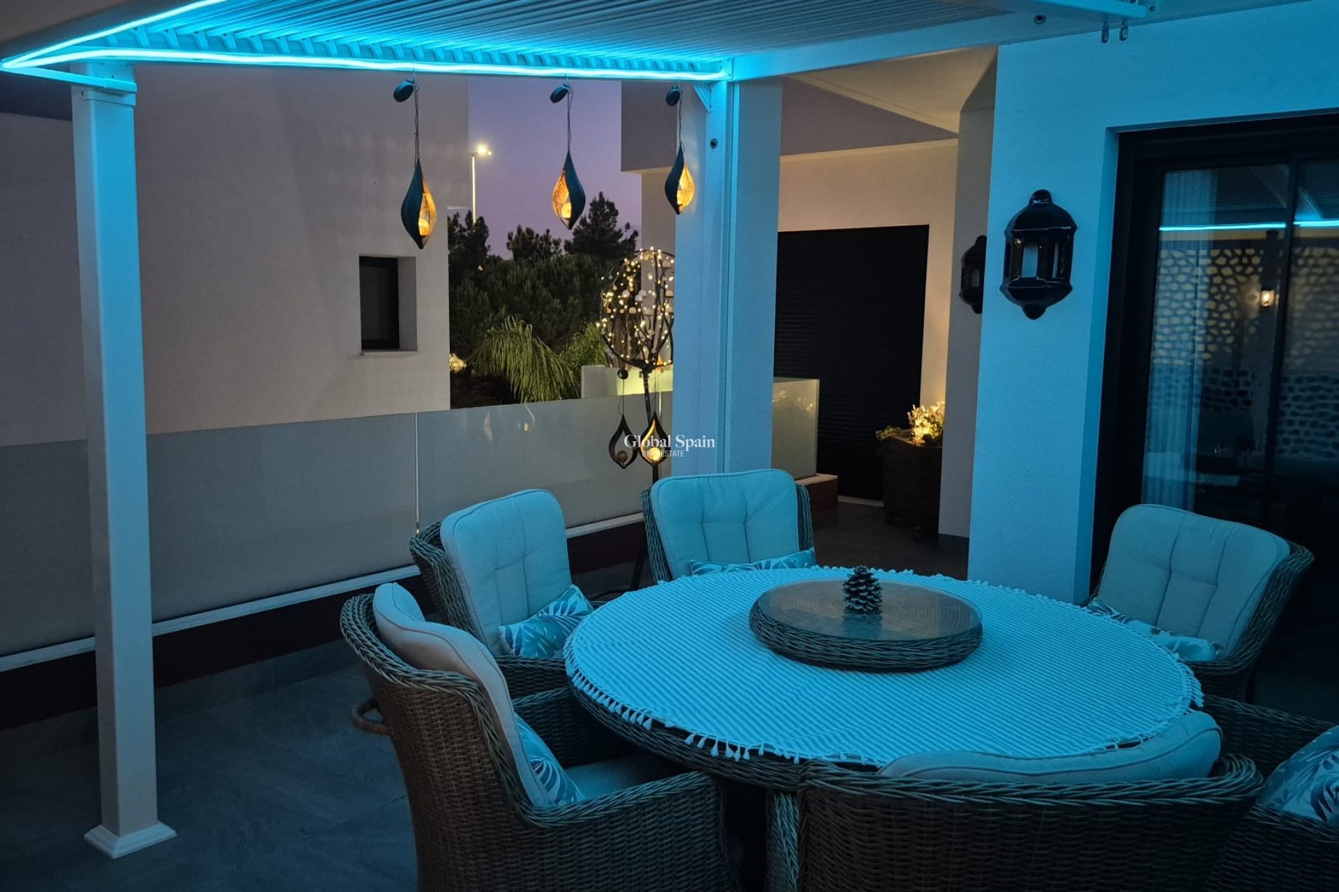 Resale - VILLA -
LOS MONTESINOS - Costa Blanca