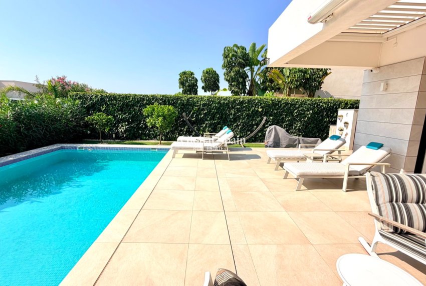 Resale - VILLA -
LOS MONTESINOS - Costa Blanca