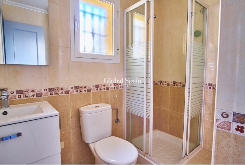 Resale - VILLA -
LOS MONTESINOS - Costa Blanca