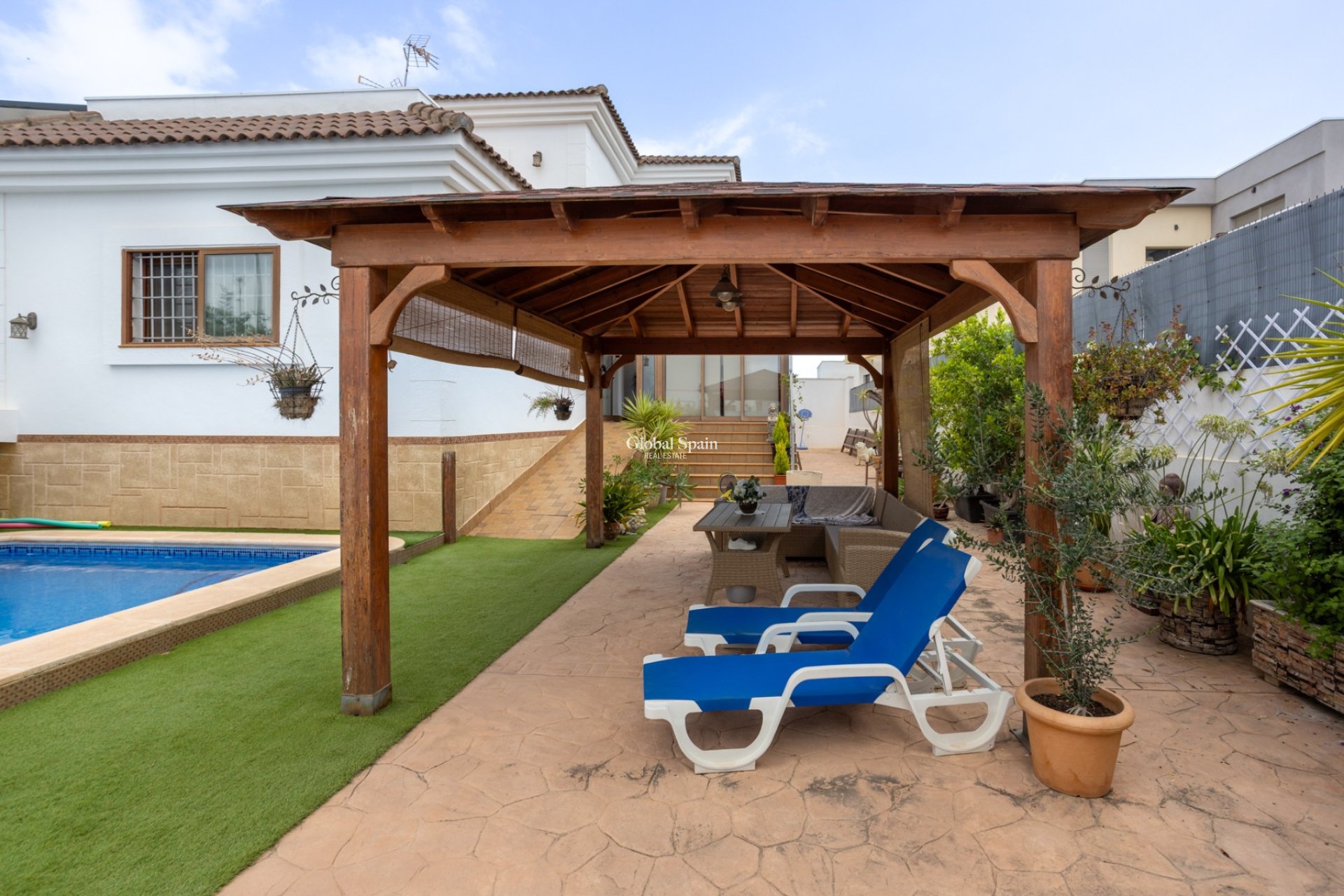 Resale - VILLA -
LOS MONTESINOS - Costa Blanca