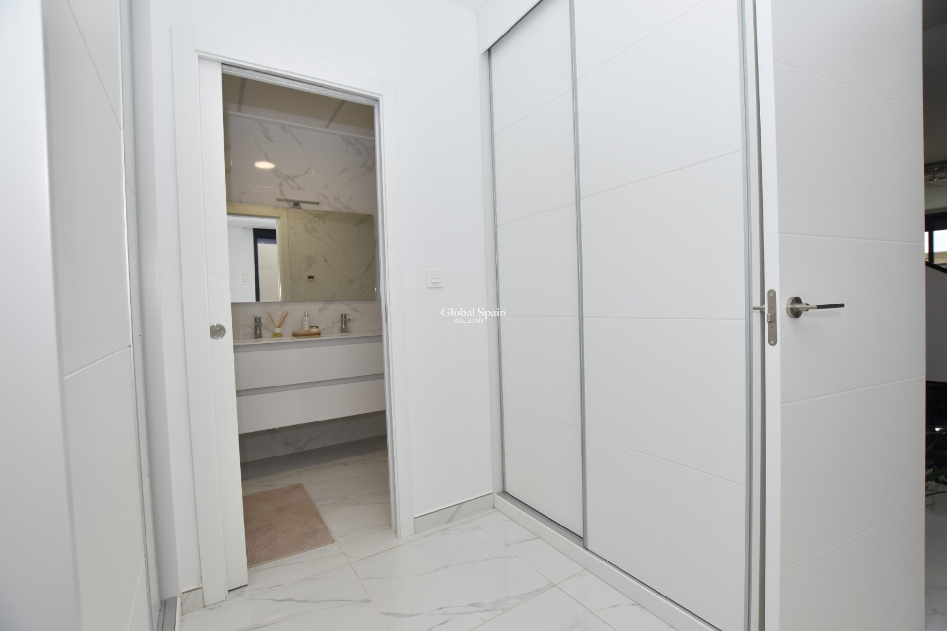 Resale - VILLA -
LOS MONTESINOS - Costa Blanca