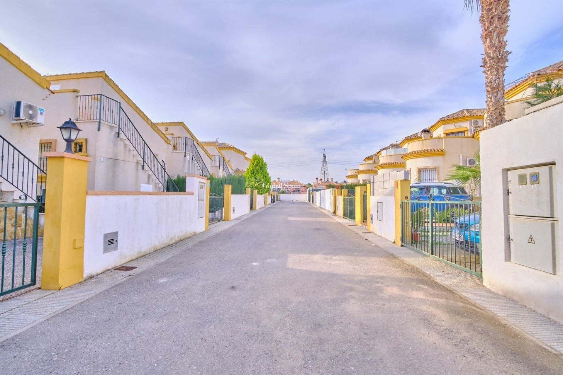 Resale - Villa -
LOS MONTESINOS - La Herada