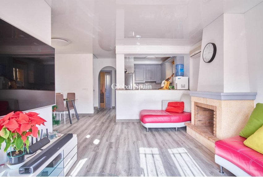 Resale - Villa -
LOS MONTESINOS - La Herada