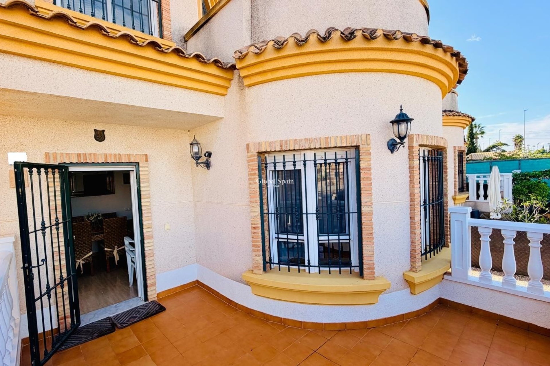 Resale - VILLA -
LOS MONTESINOS - La Herrada