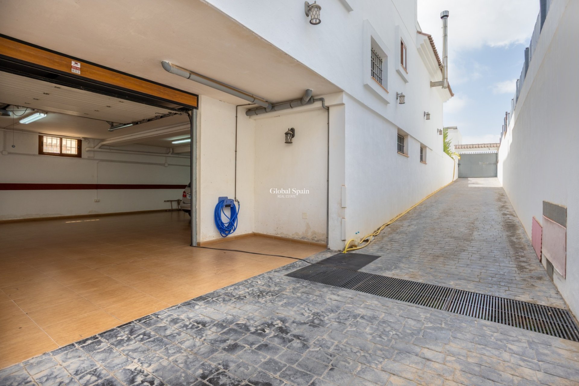 Resale - Villa -
LOS MONTESINOS - La Herrada