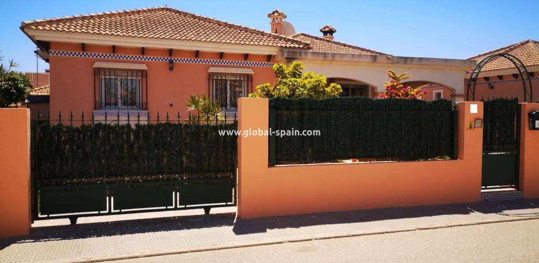 Resale - Villa - Los Montesinos - Los Montesinos - Urb. La Herrada