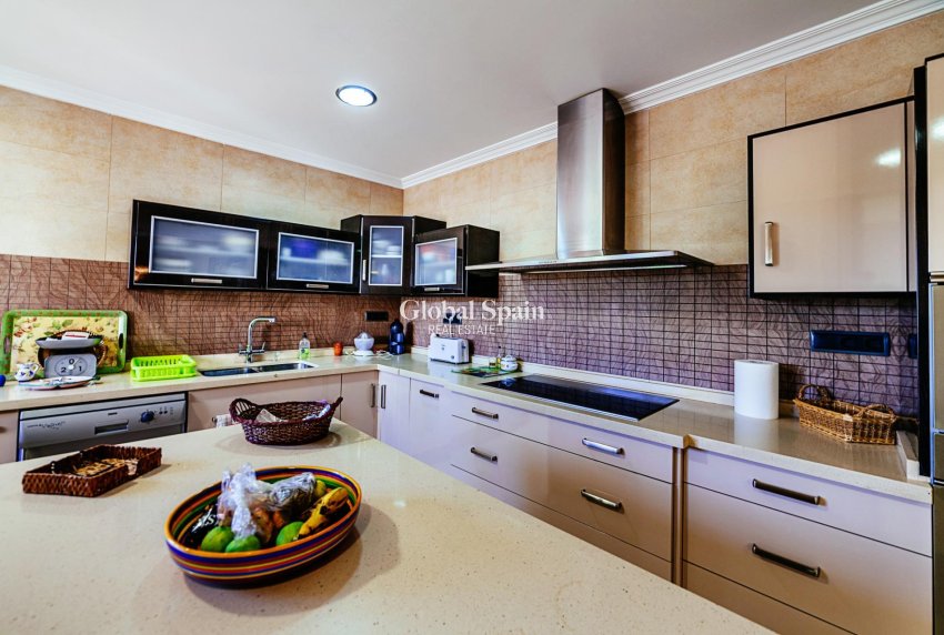 Resale - VILLA -
LOS MONTESINOS - Montesinos  Los