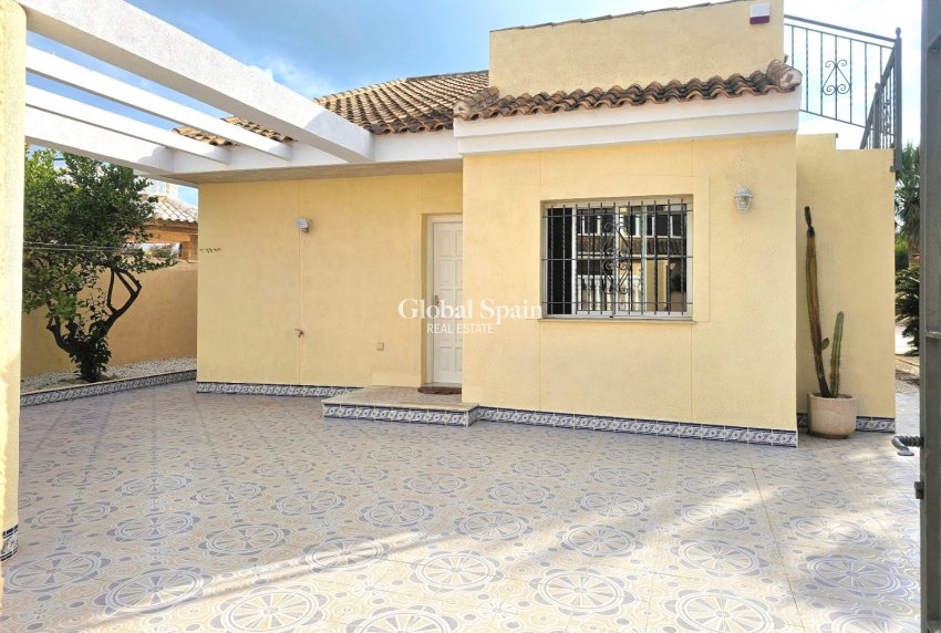 Resale - Villa -
Los Urrutias  - Estrella de Mar