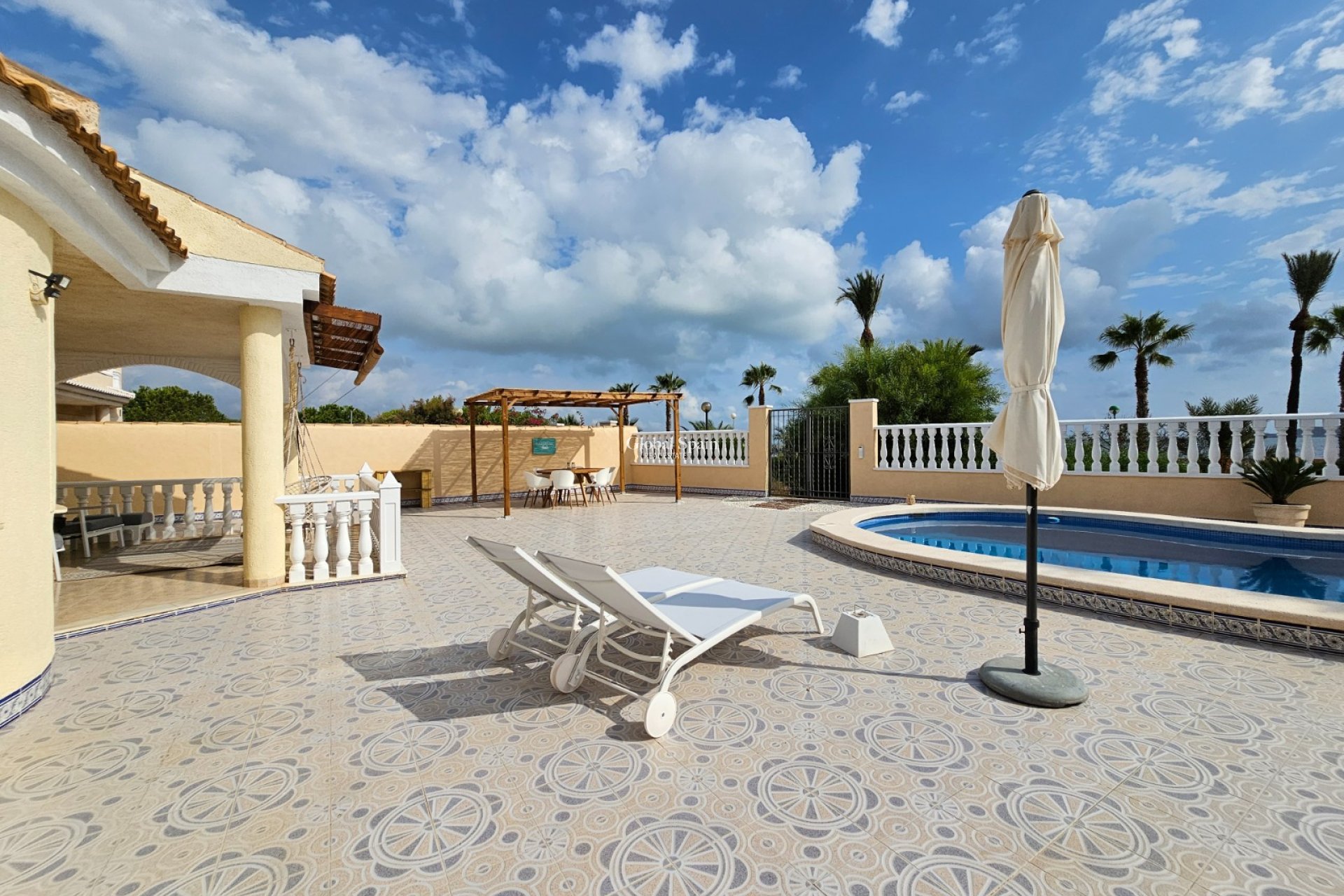 Resale - Villa -
Los Urrutias  - Estrella de Mar