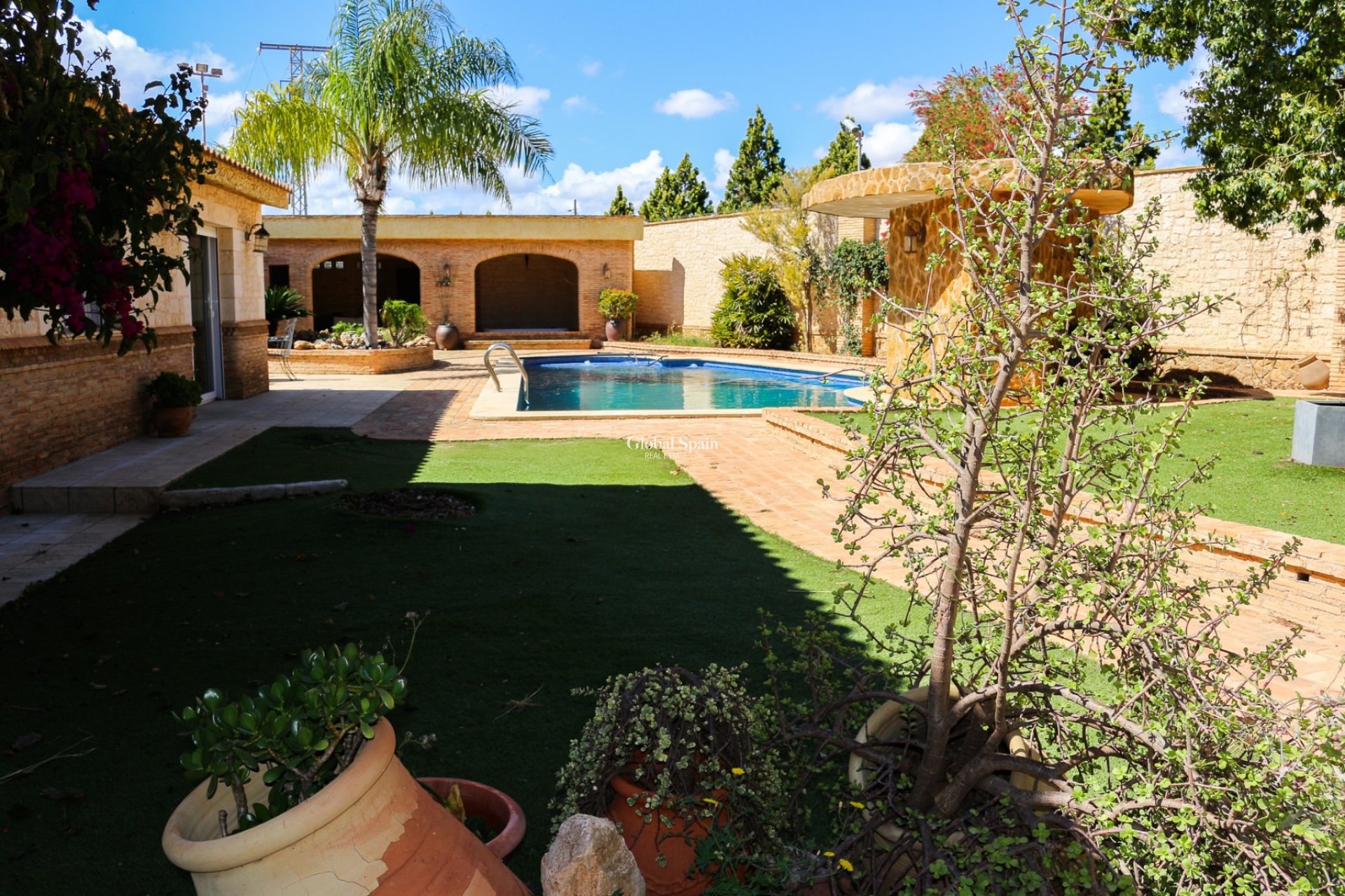 Resale - VILLA -
LOS URRUTIAS - Los Urrutias