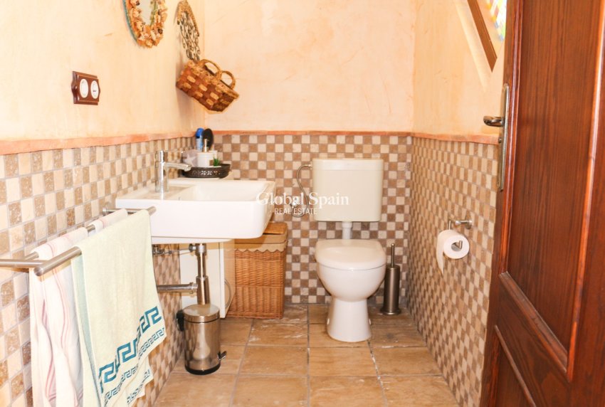 Resale - VILLA -
LOS URRUTIAS - Los Urrutias