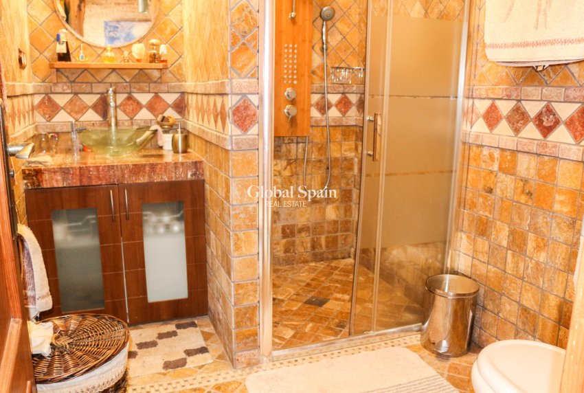 Resale - VILLA -
LOS URRUTIAS - Los Urrutias