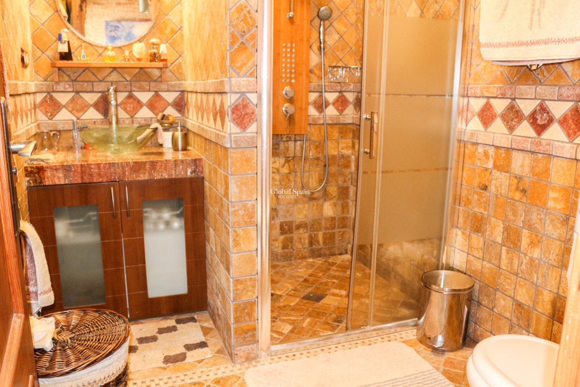 Resale - VILLA -
LOS URRUTIAS - Los Urrutias