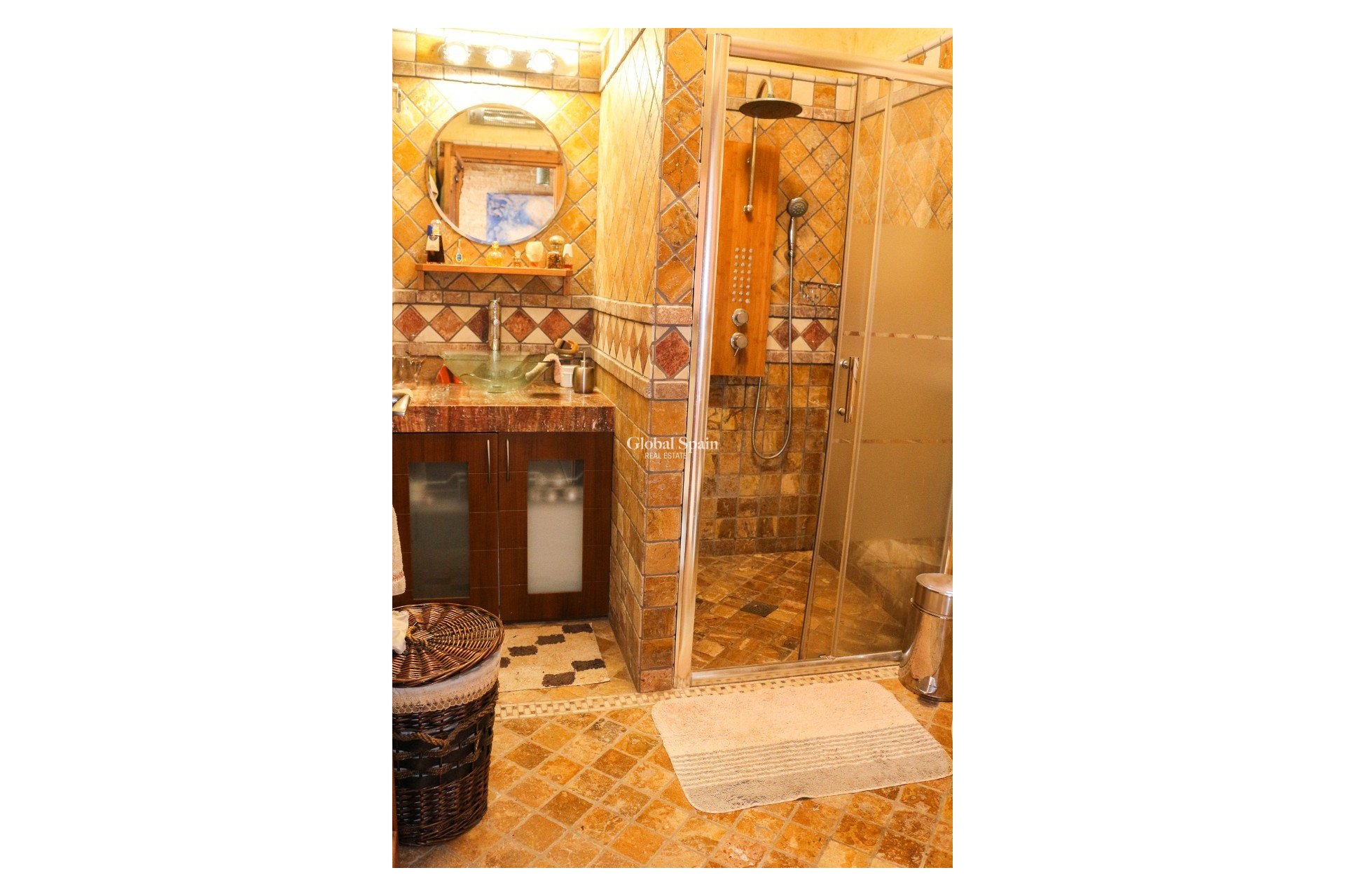 Resale - VILLA -
LOS URRUTIAS - Los Urrutias