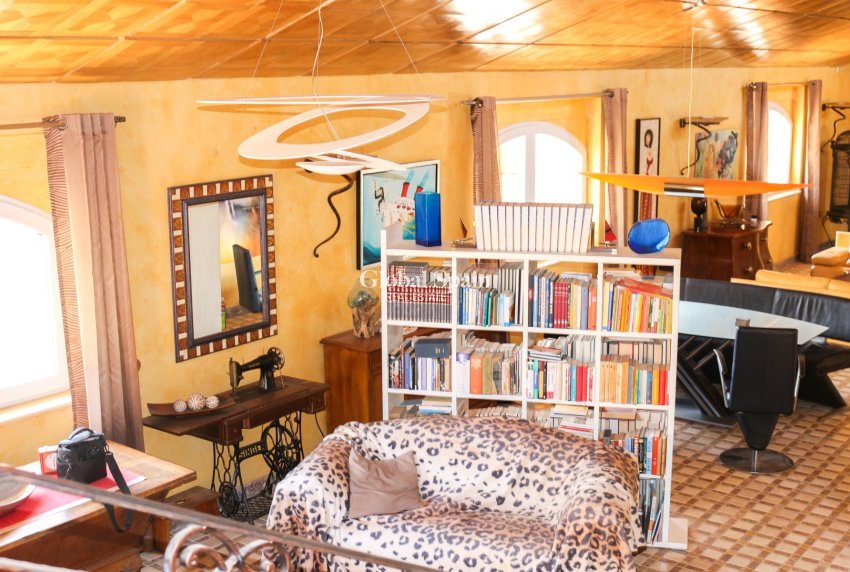 Resale - VILLA -
LOS URRUTIAS - Los Urrutias