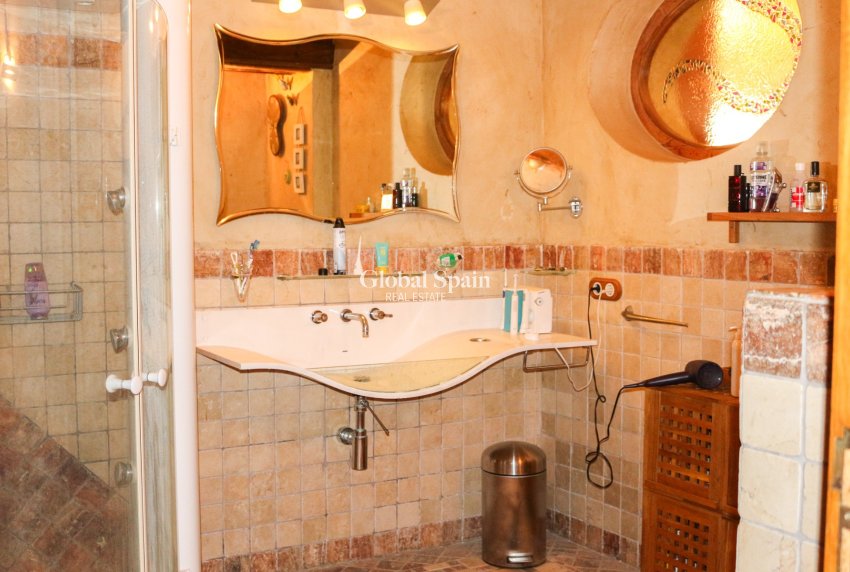 Resale - VILLA -
LOS URRUTIAS - Los Urrutias