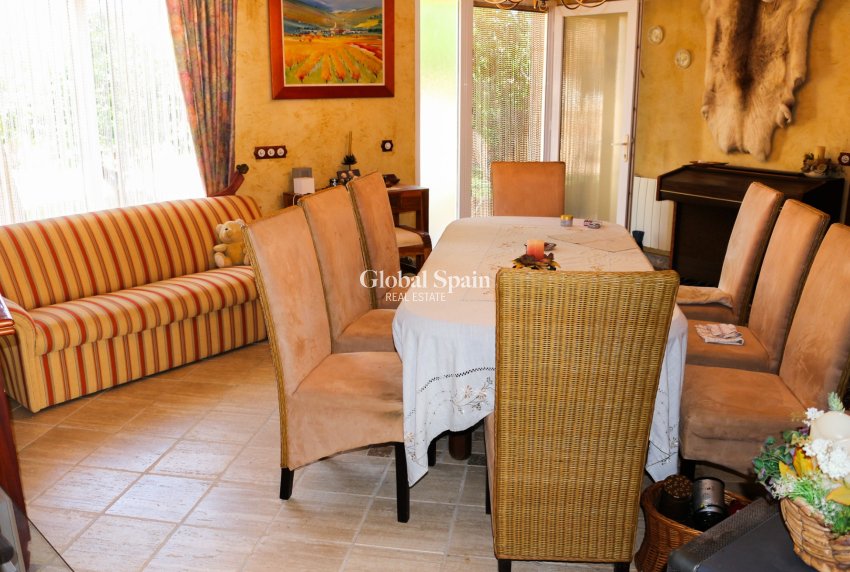 Resale - VILLA -
LOS URRUTIAS - Los Urrutias