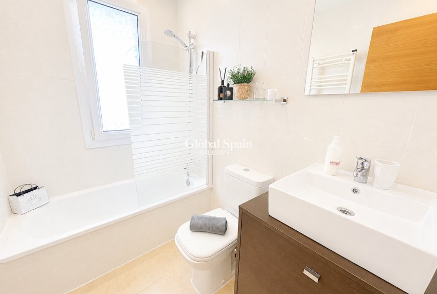 Resale - VILLA -
MAR MENOR GOLF RESORT - Inland