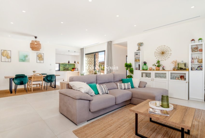 Resale - VILLA -
Marrachí - Mallorca