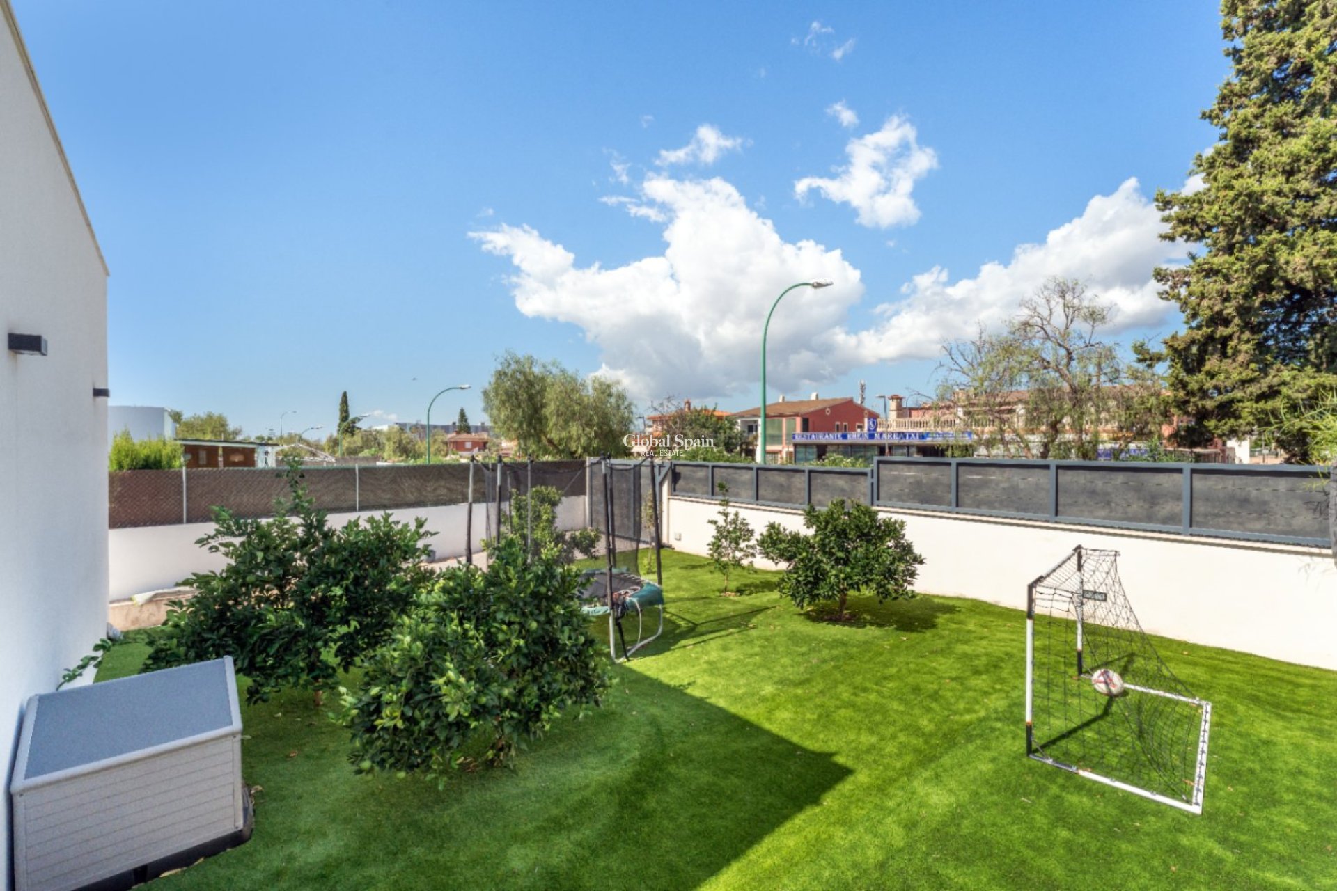 Resale - VILLA -
Marrachí - Mallorca