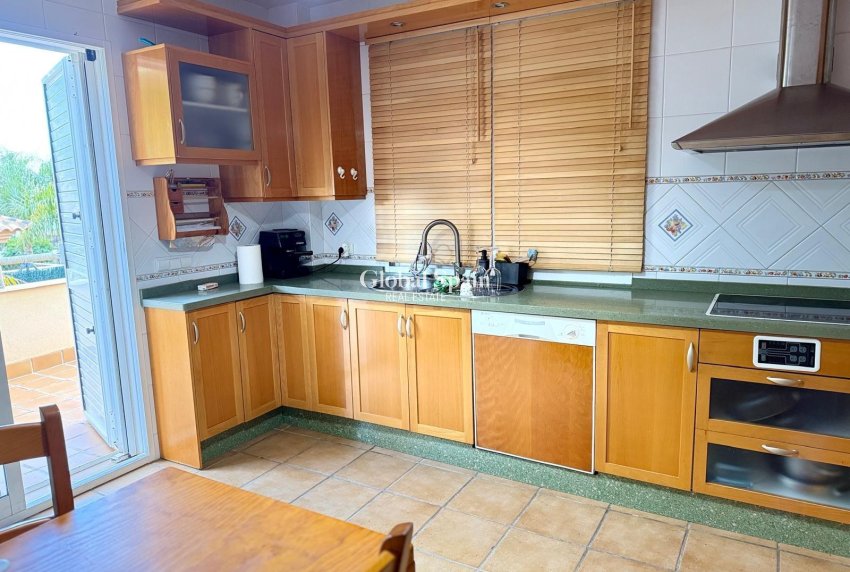 Resale - VILLA -
MAZARRÓN - Bolnuevo