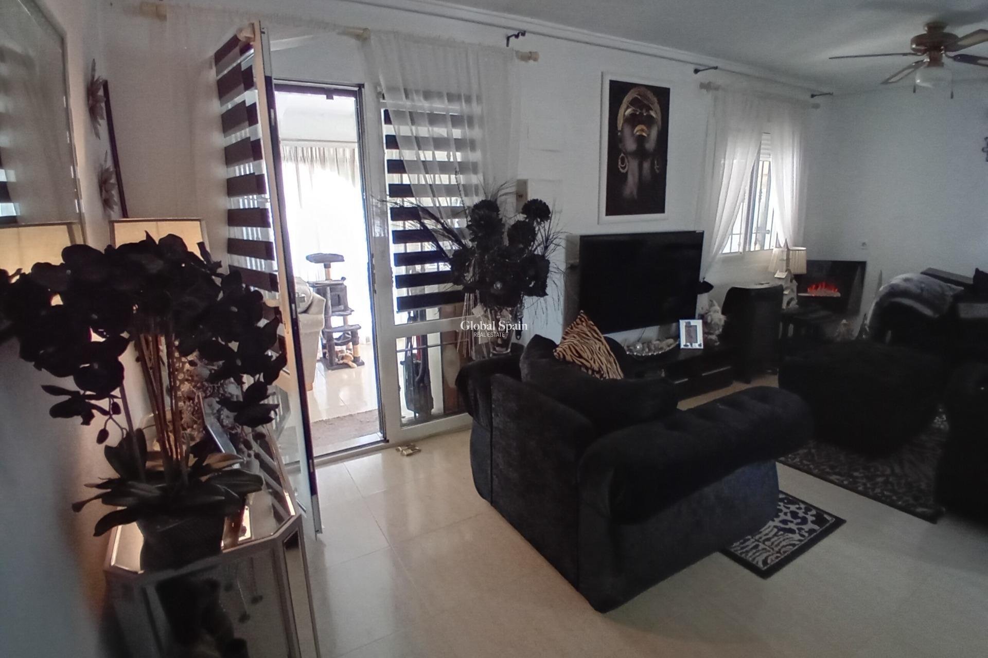 Resale - VILLA -
MAZARRÓN - Camposol