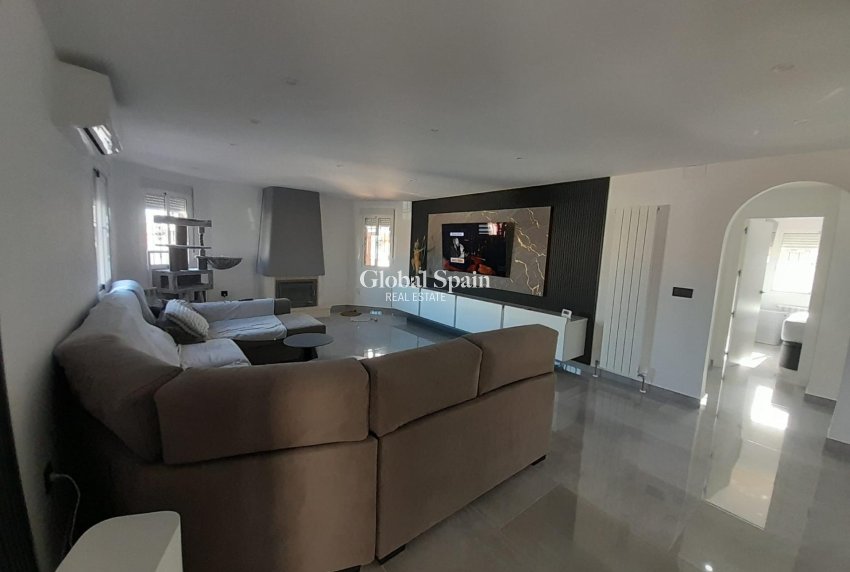 Resale - VILLA -
MAZARRÓN - Camposol