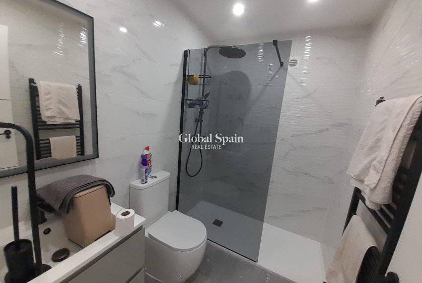 Resale - VILLA -
MAZARRÓN - Camposol